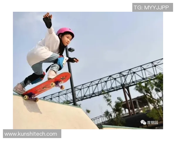 全国街舞大赛点评南京极限运动队展现力量与激情的完美结合 全国街舞大赛点评南京极限运动队展现力量与激情的完美结合