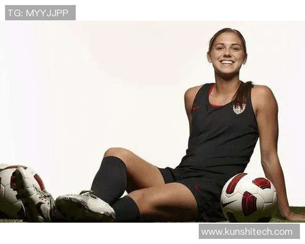 足球明星大腿模型展示运动员力量与优雅的完美结合 足球明星大腿模型展示运动员力量与优雅的完美结合